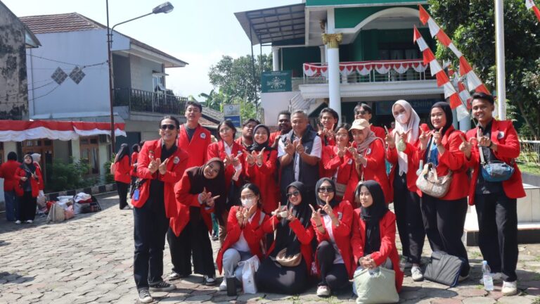 KKN UTA’45 Jakarta Membangun Desa di Kecamatan Cigombong