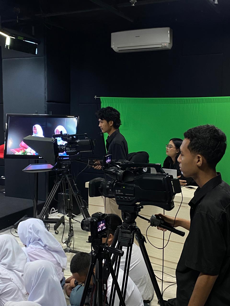 Lab Broadcasting